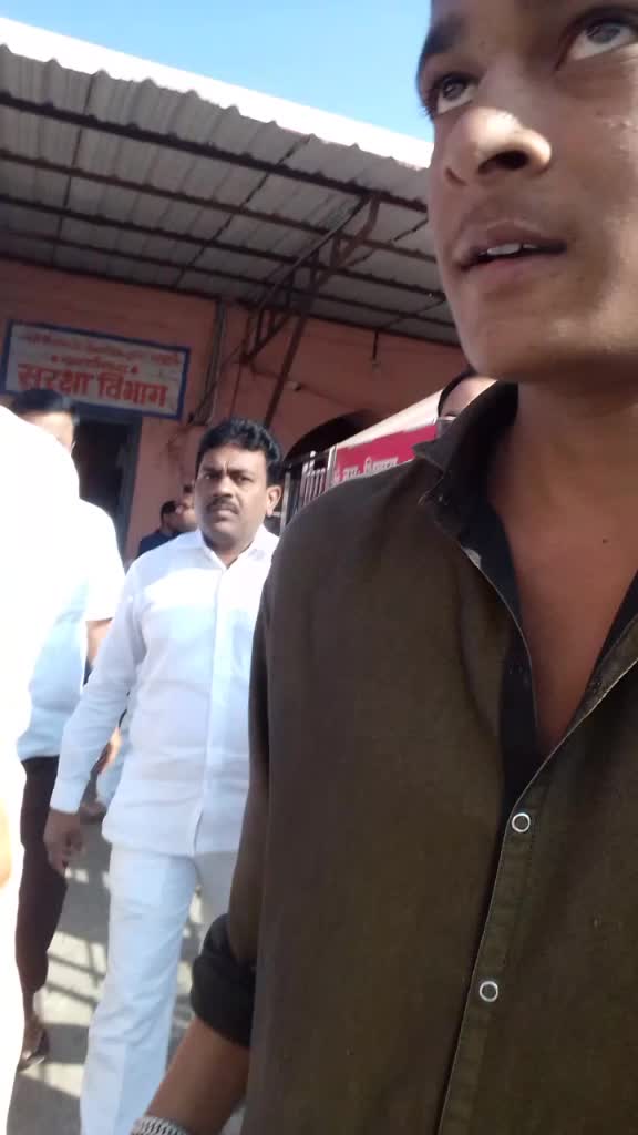 @धनंजय मुंडे कट्टर सम