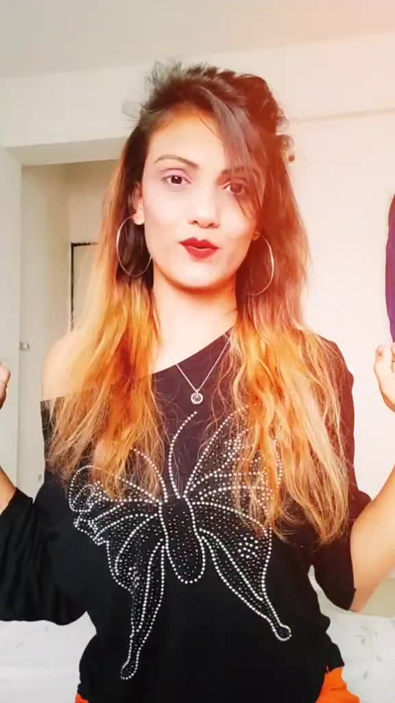 @Mahima🖤