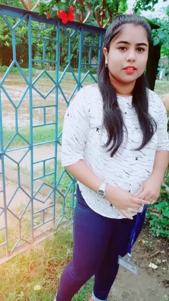 @Dipsikha Dutta👑