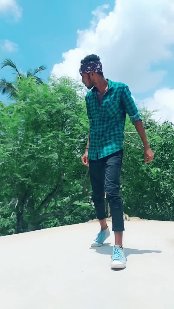@T Kହସି ଦିଅ ମୋ ପାଗେଳୀ