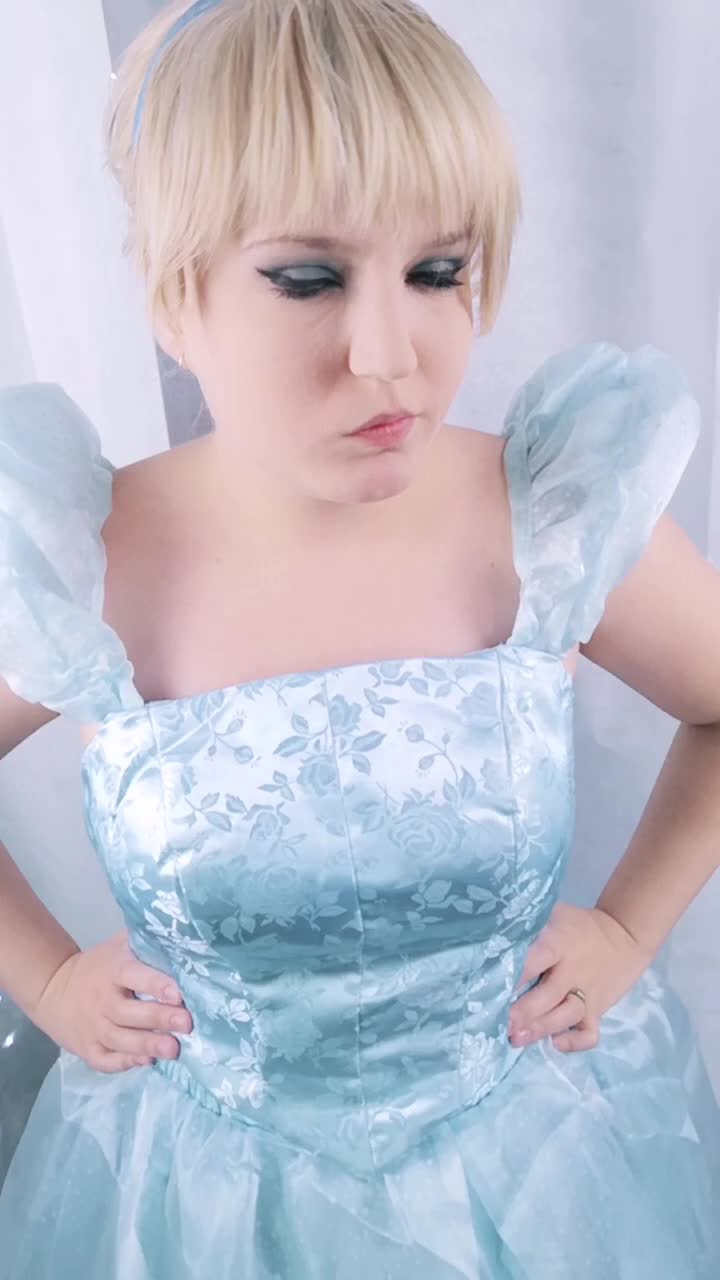 @Cosplay Curator1