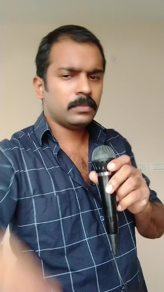 @വിനേഷ്  വാണിയംകുളം