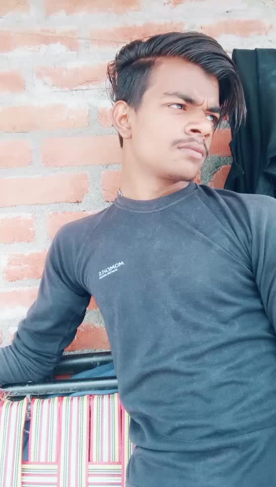 @status_king_nikhil
