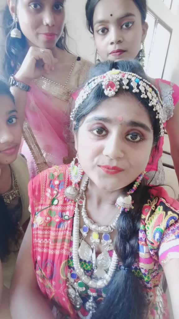@Dikshu😊