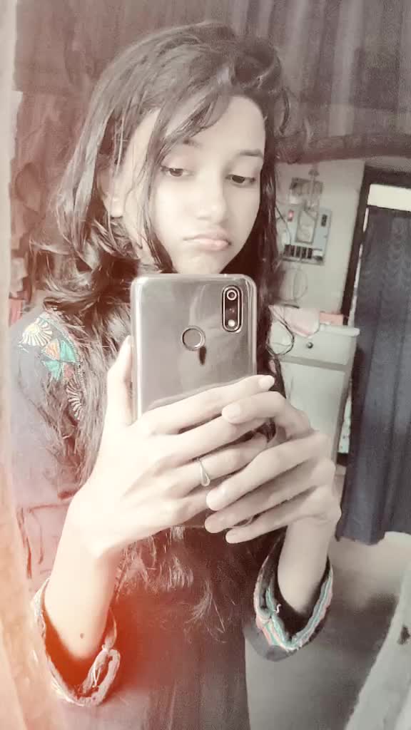 @👑Ruhi👑