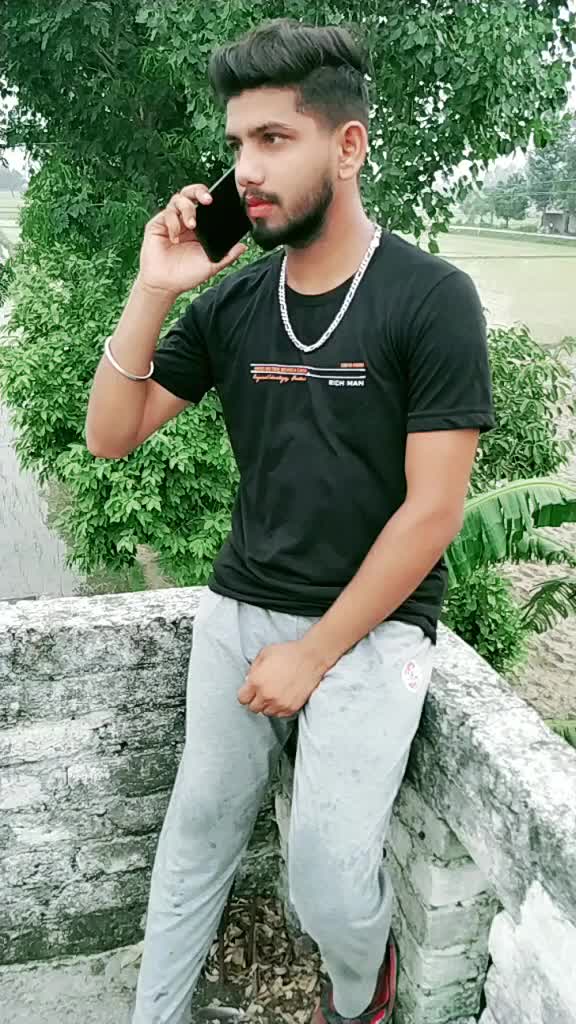 @user27174564845