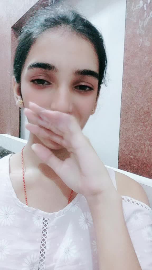 @ANANYA💃
