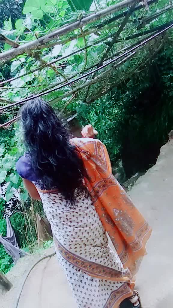 @moni11111