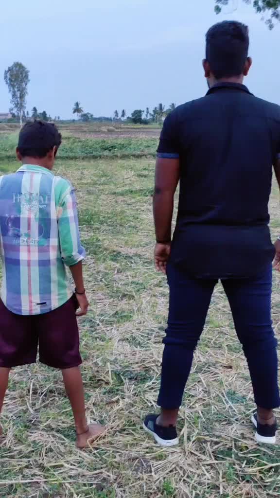 @ಹಳ್ಳಿ ಹುಡುಗ ಗೂಳಿ