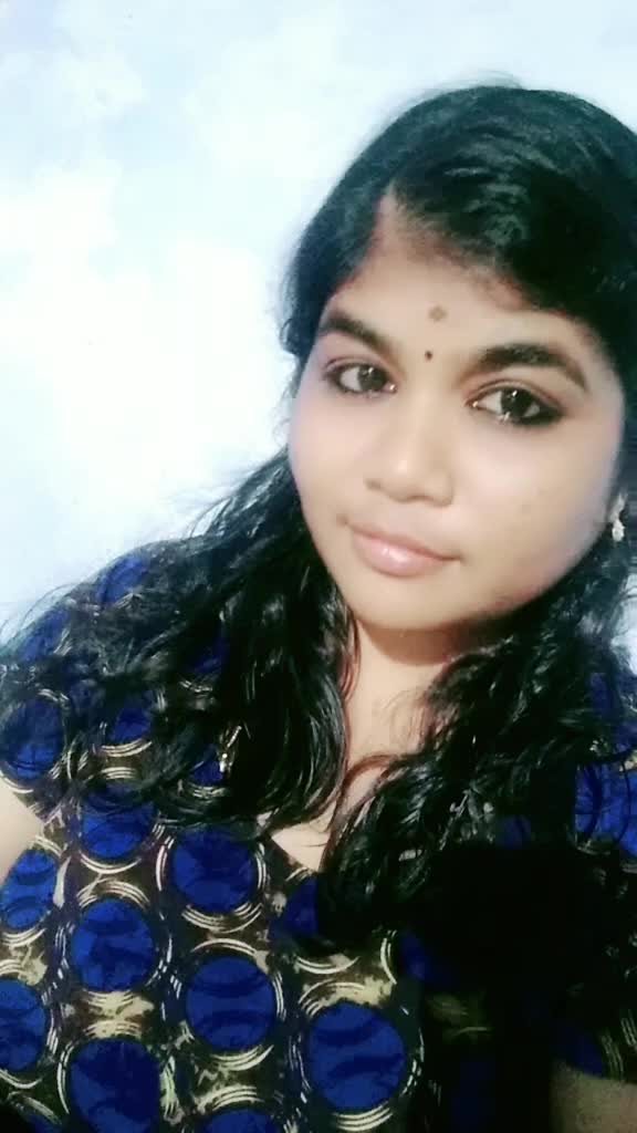 @பச்சை கிளி