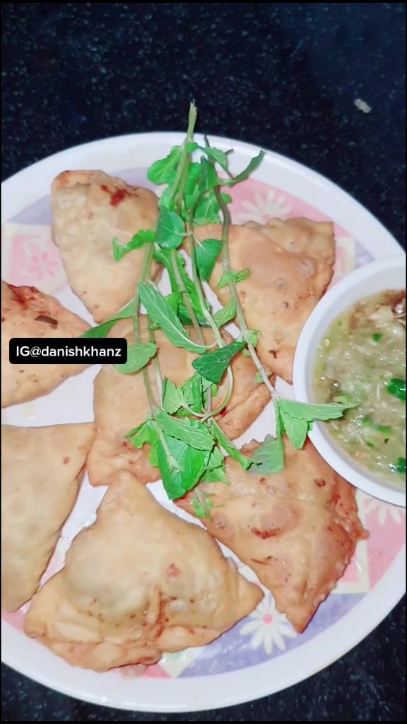 @danishkhanz