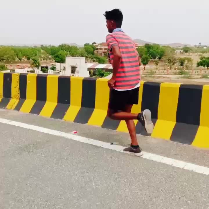 @Røshāñ