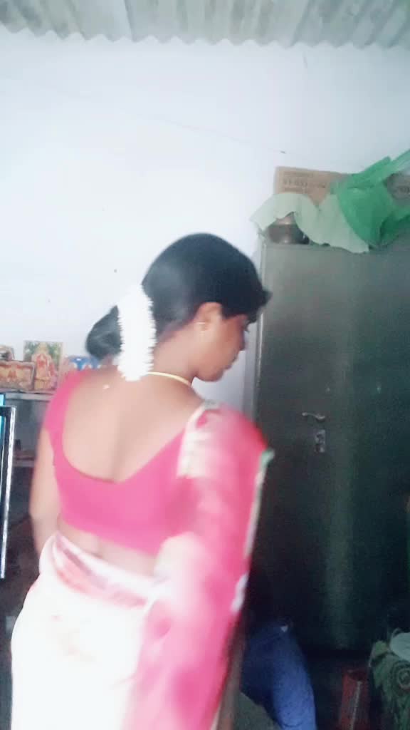 @Tamilarasi K