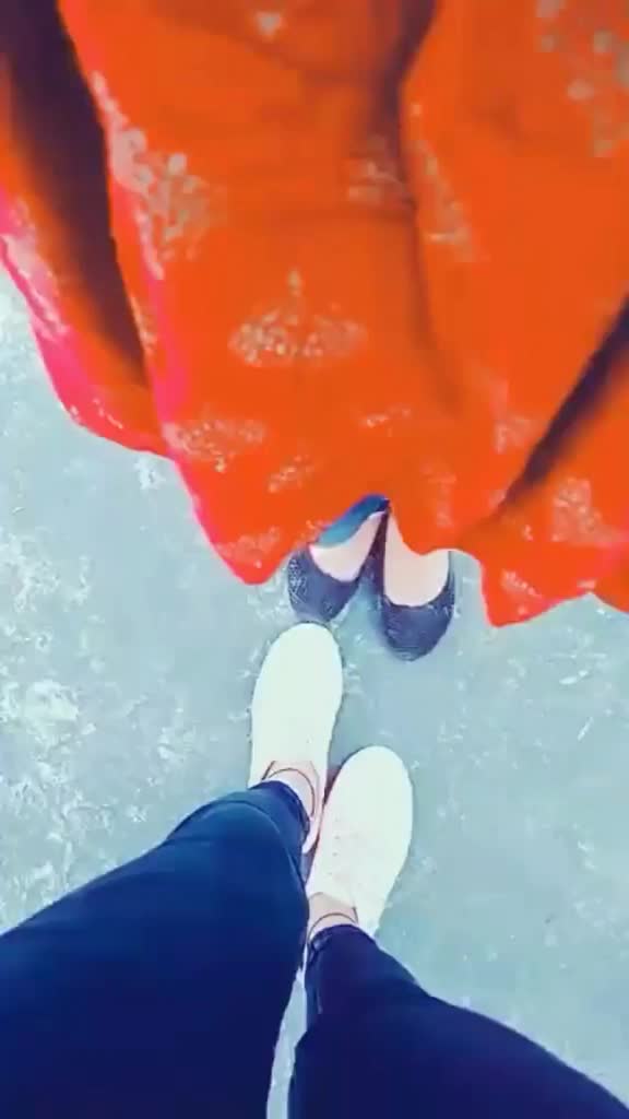 @😶