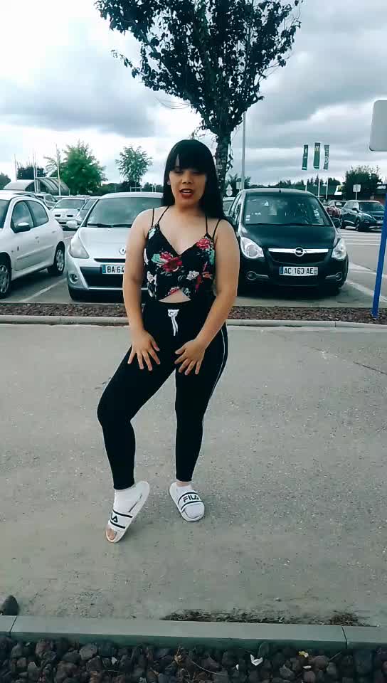 @🖤