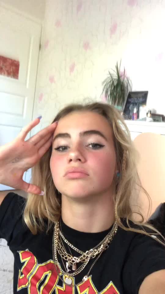 @ruusuorvokkisaarela
