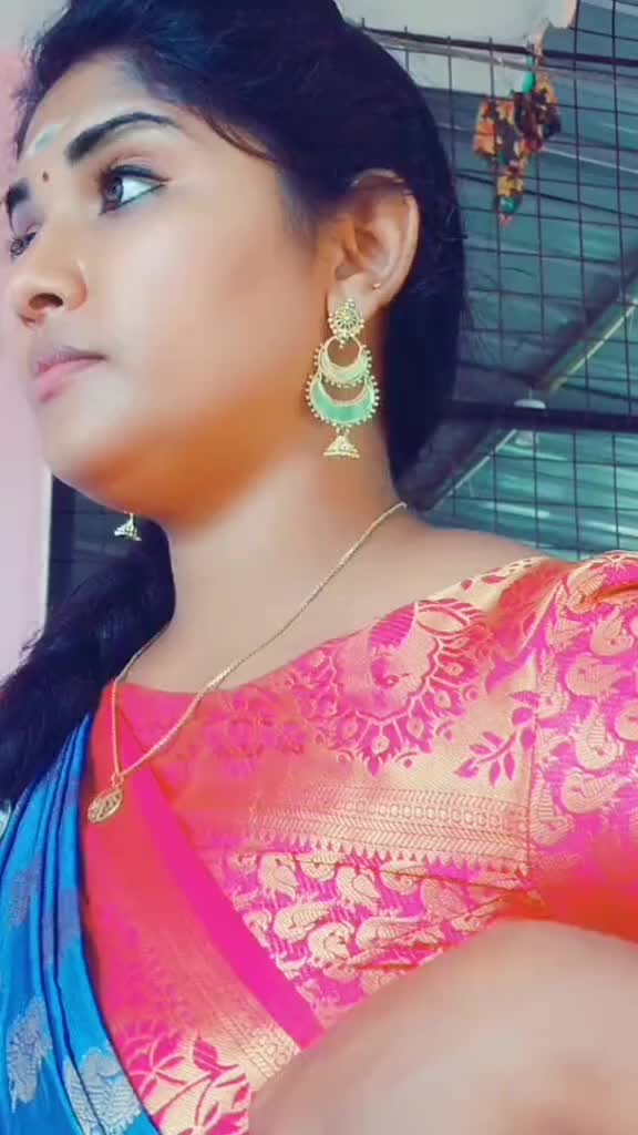 @MuThu_Editz