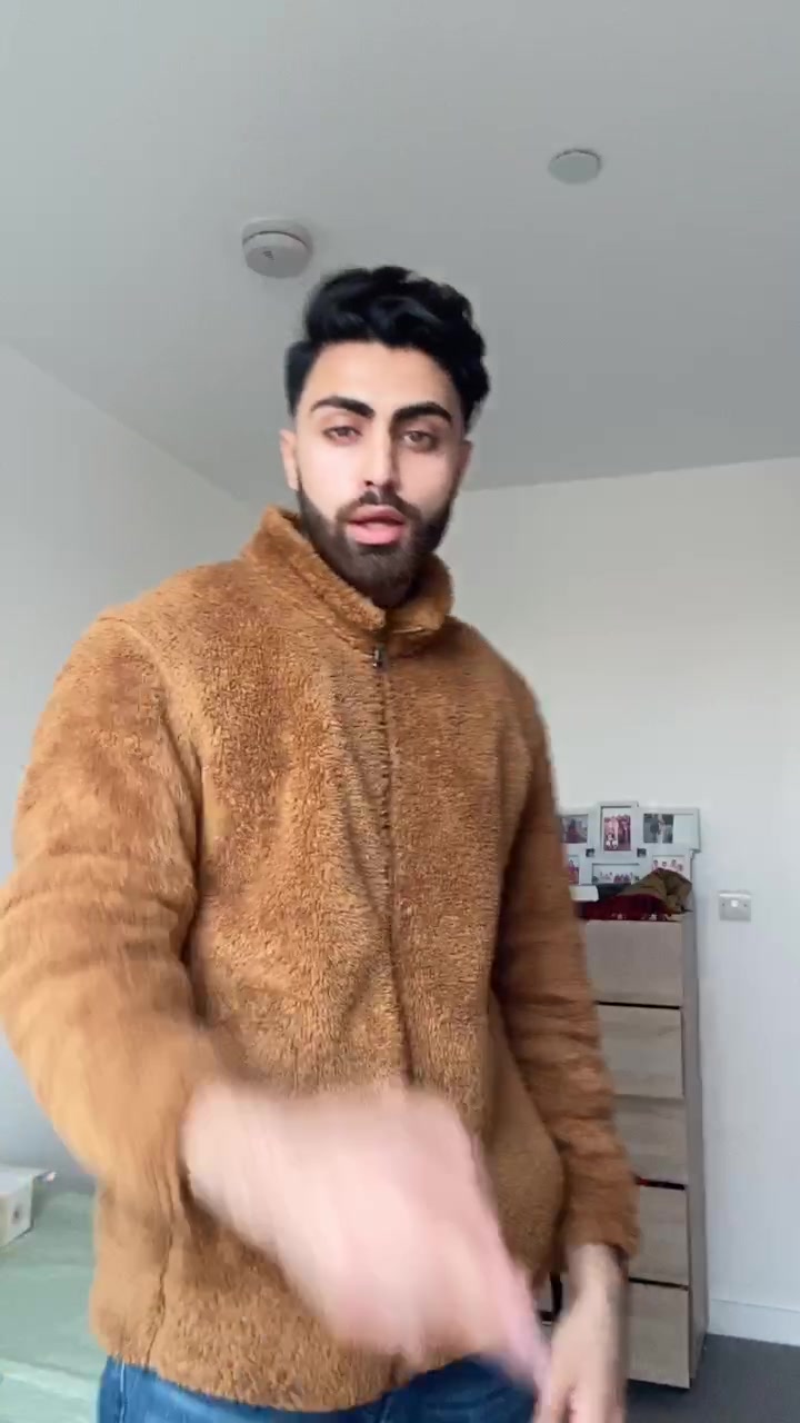 @Im_far_had