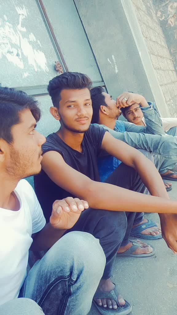 @👿Akki_Bhai_2212