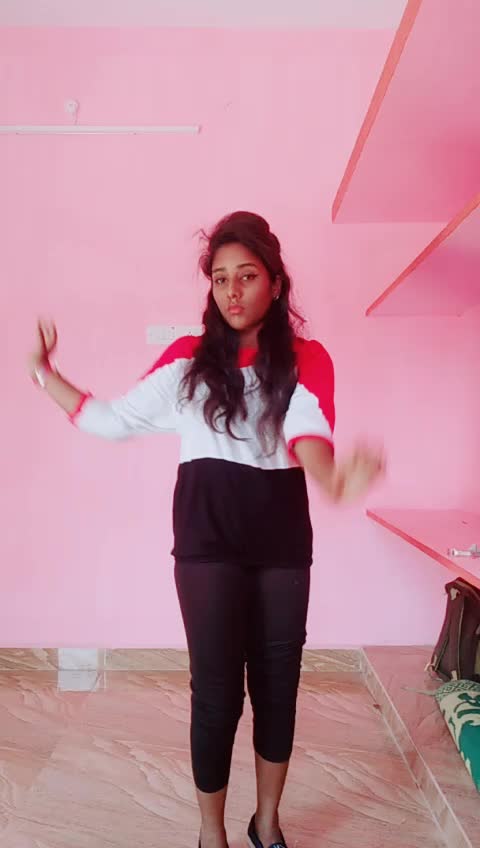 @Diya_arz