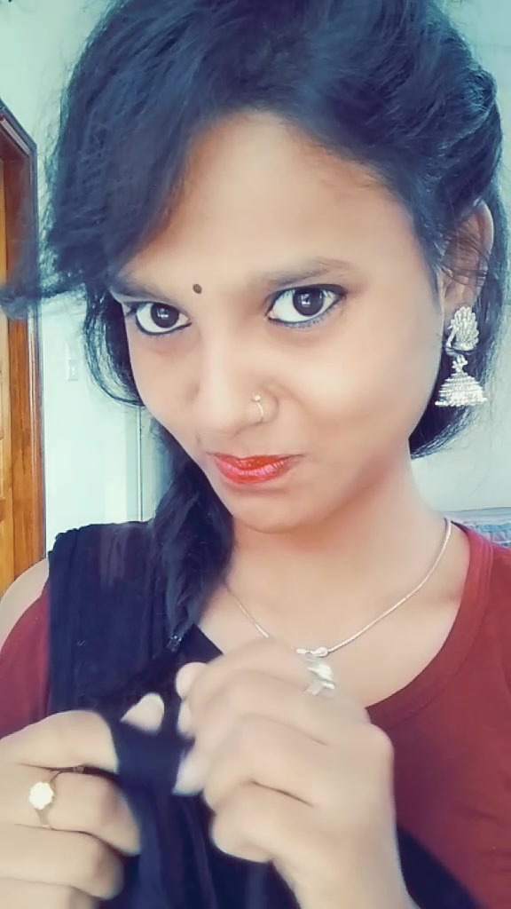 @💕Niveditha👒
