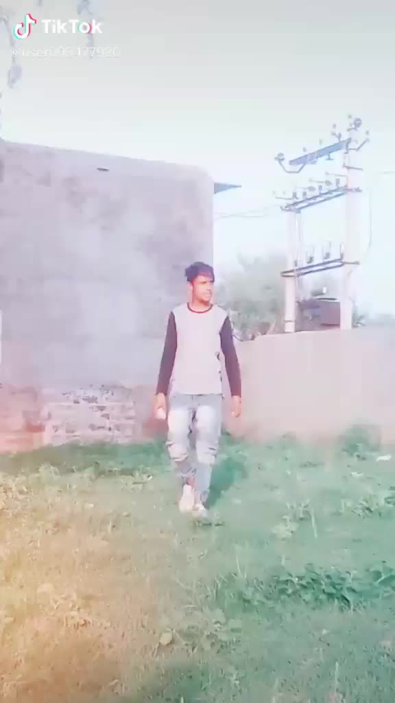 @Aap ka filam hero 😎
