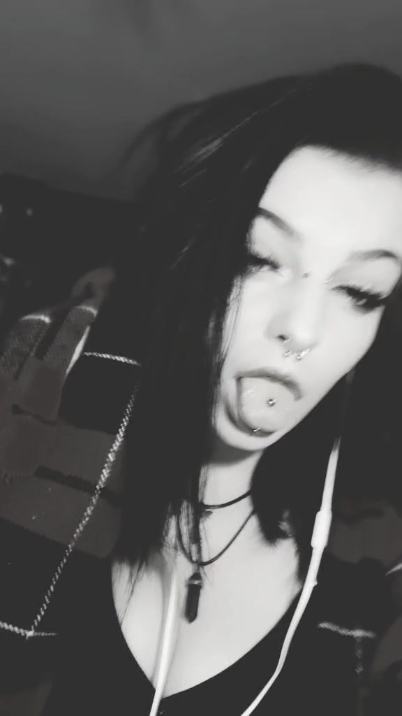 @JessiKrkvsk