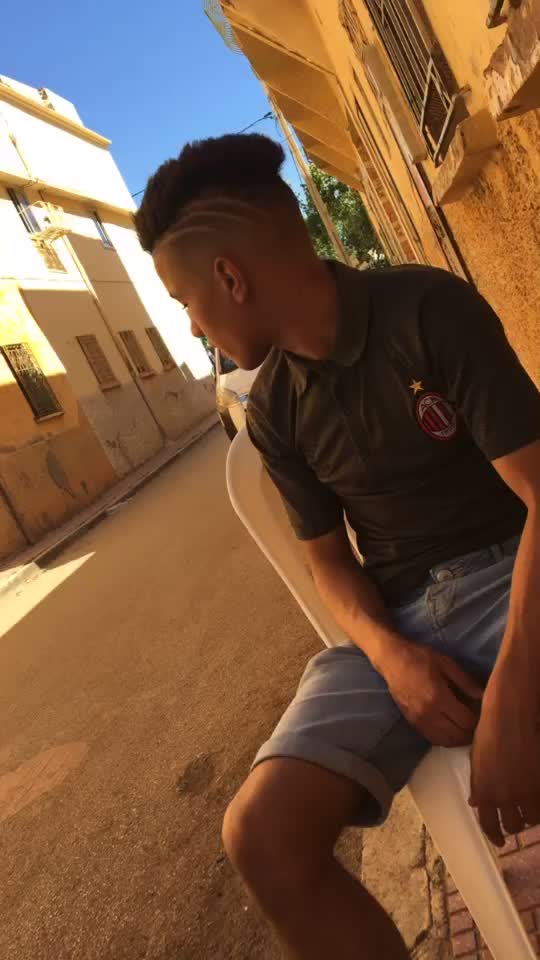 @زَوَالِيـ 🙍🏼&zwj;♂️