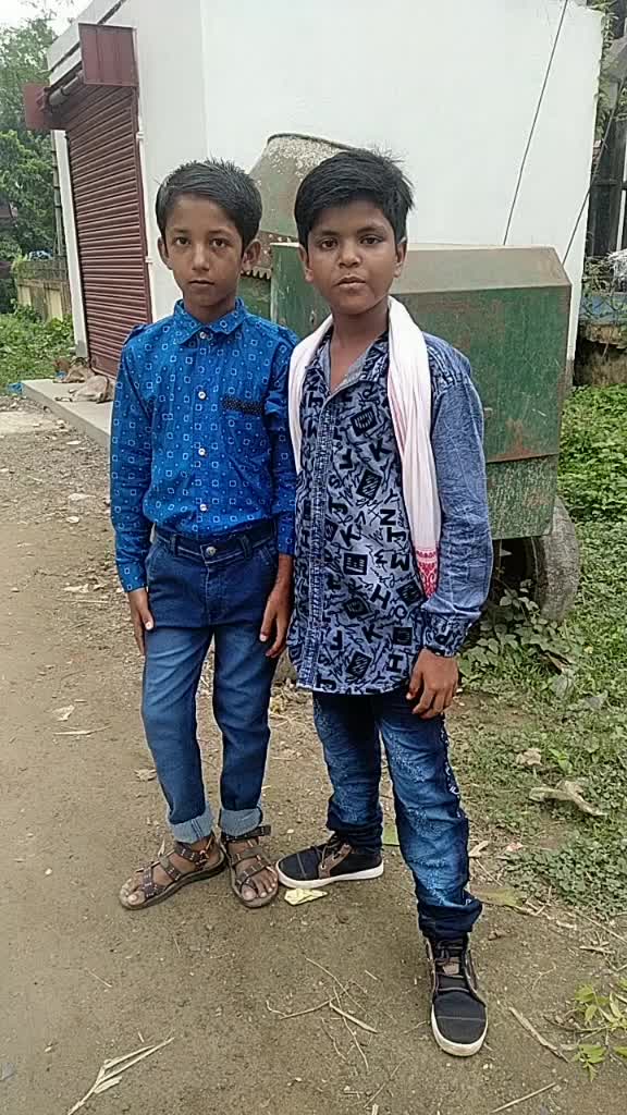 @Ujjal Sk