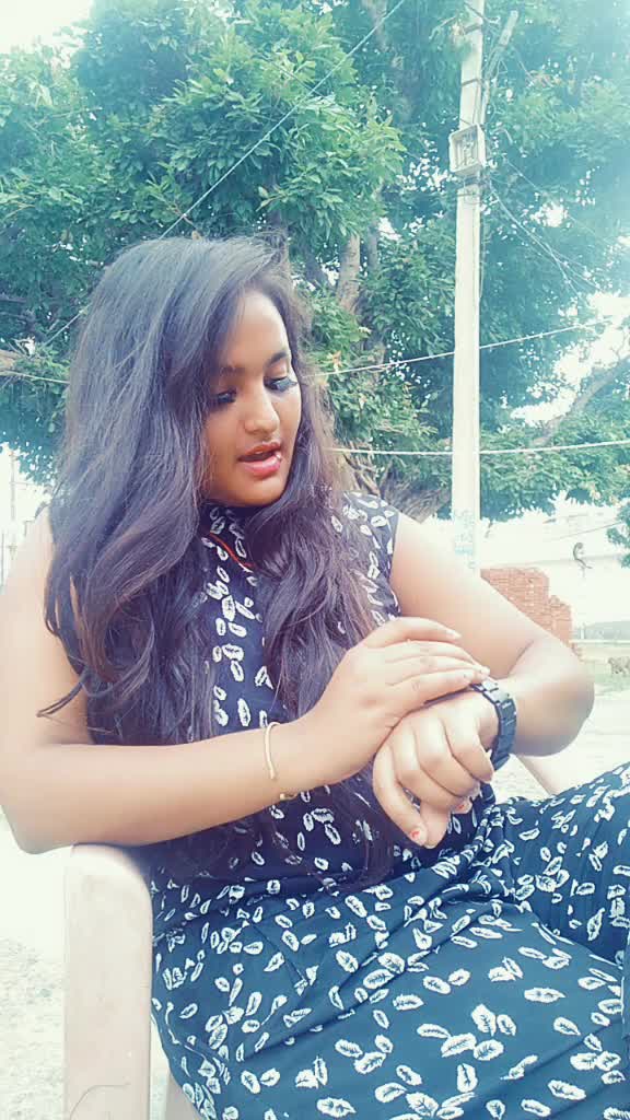 @isha sharma😘😘😘