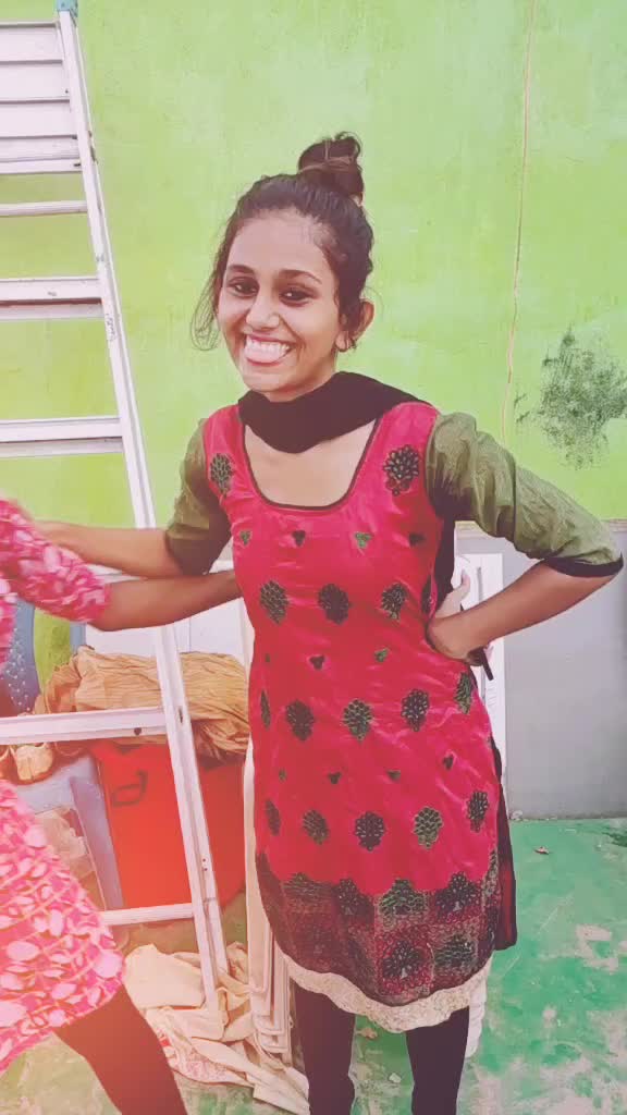 @Aarthi_dimple_girl🥰