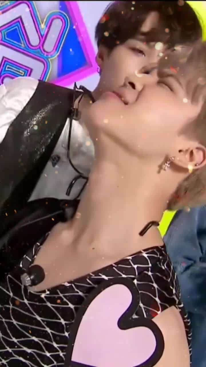 @𝑷𝑨𝑷𝑨𝑴𝑶𝒁𝒁𝑰