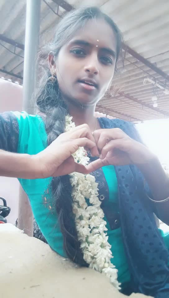 @Malar cutieee😚😚😚