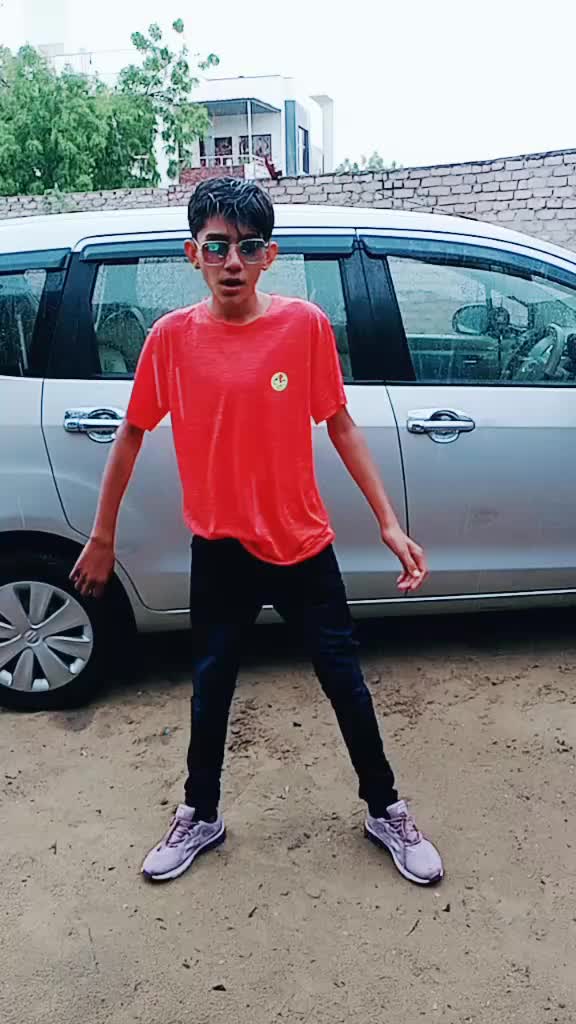 @c  o  o  l😎 b  o  y