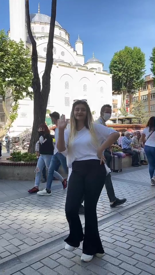 @melikekavak1