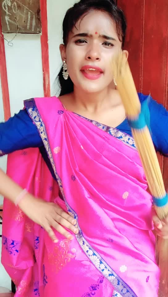@👑Anamika Barman👑