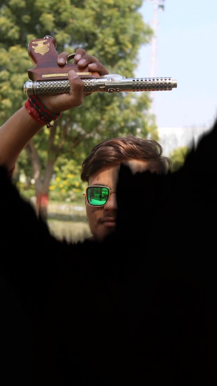 @__(_राजा_)__मे_ल_डी❤