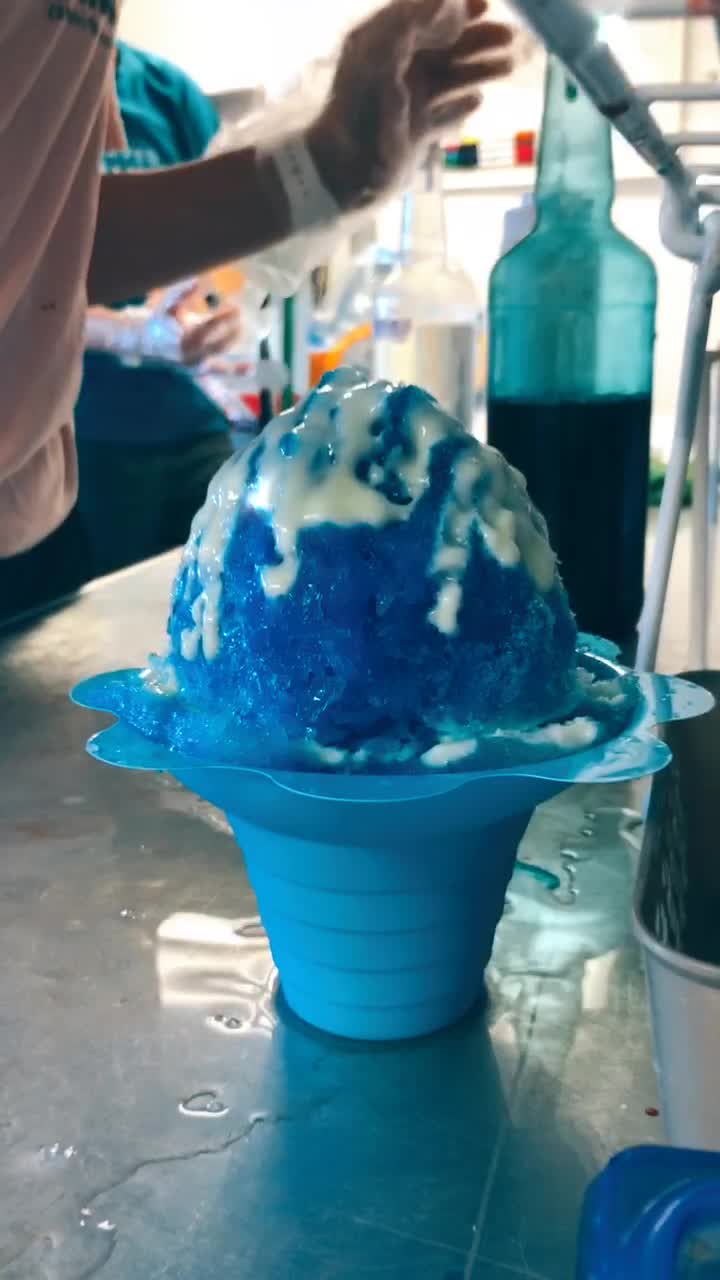 @Granny&rsquo;s Shaved Ice + Acai