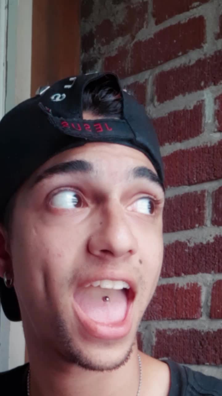 @kurtizpareja