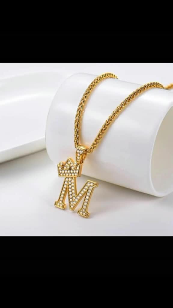 @designerqueen