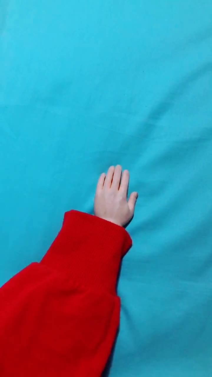@tiny hands