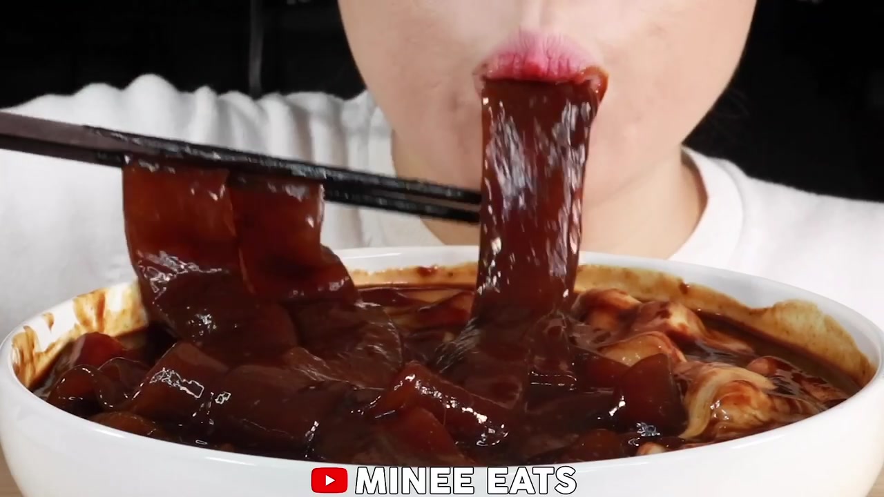 @MINEE EATS