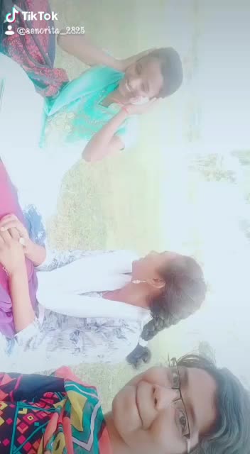 @Kavya◉‿◉