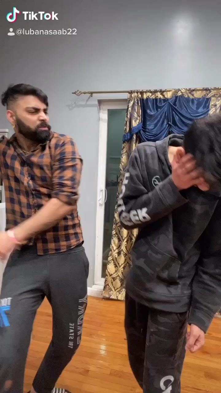 @Aklubana