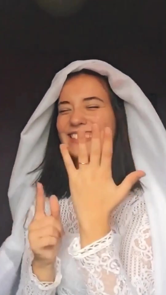 @AMANDINE