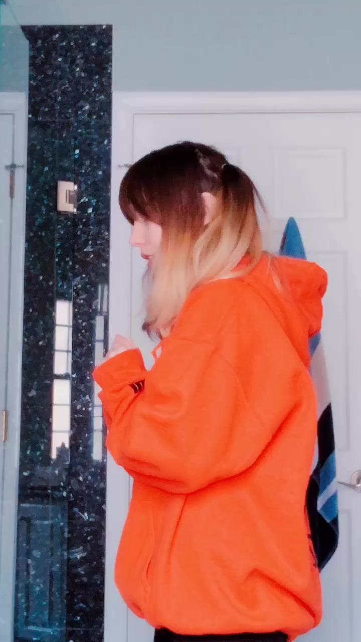 @Bunny._.