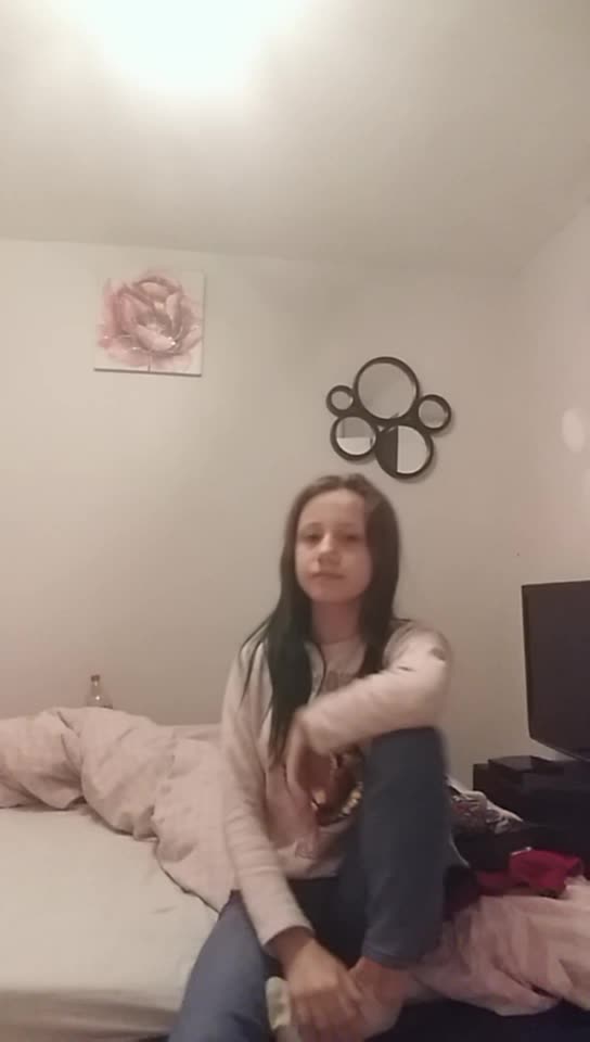 @M&eacute;lody_noob