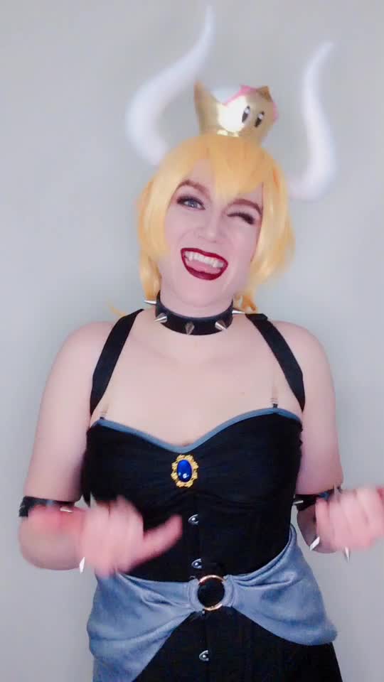 @LifeOfCosplay