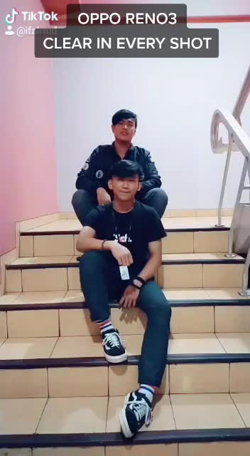 @vans.w9