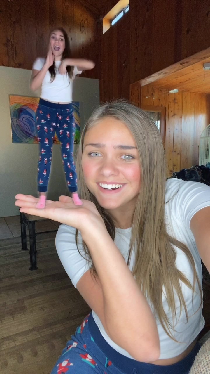 @Ariana Lee🦋